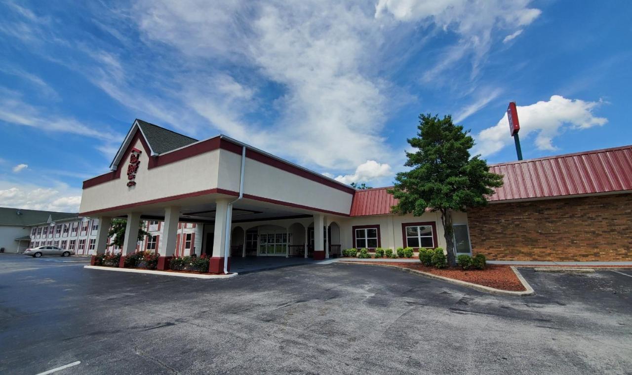 Red Roof Inn & Suites Manchester, Tn Exterior photo